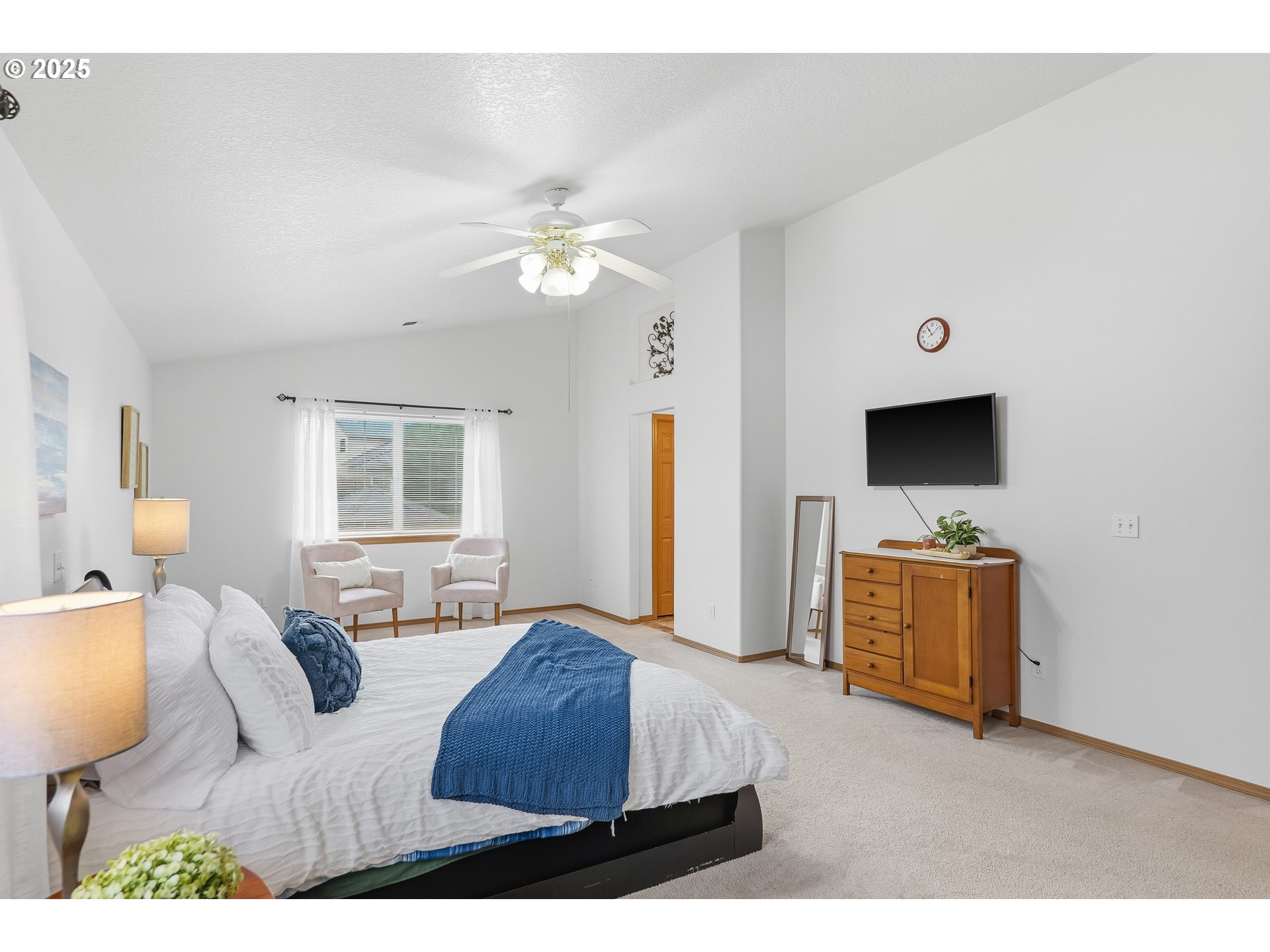 property viewer photo 13