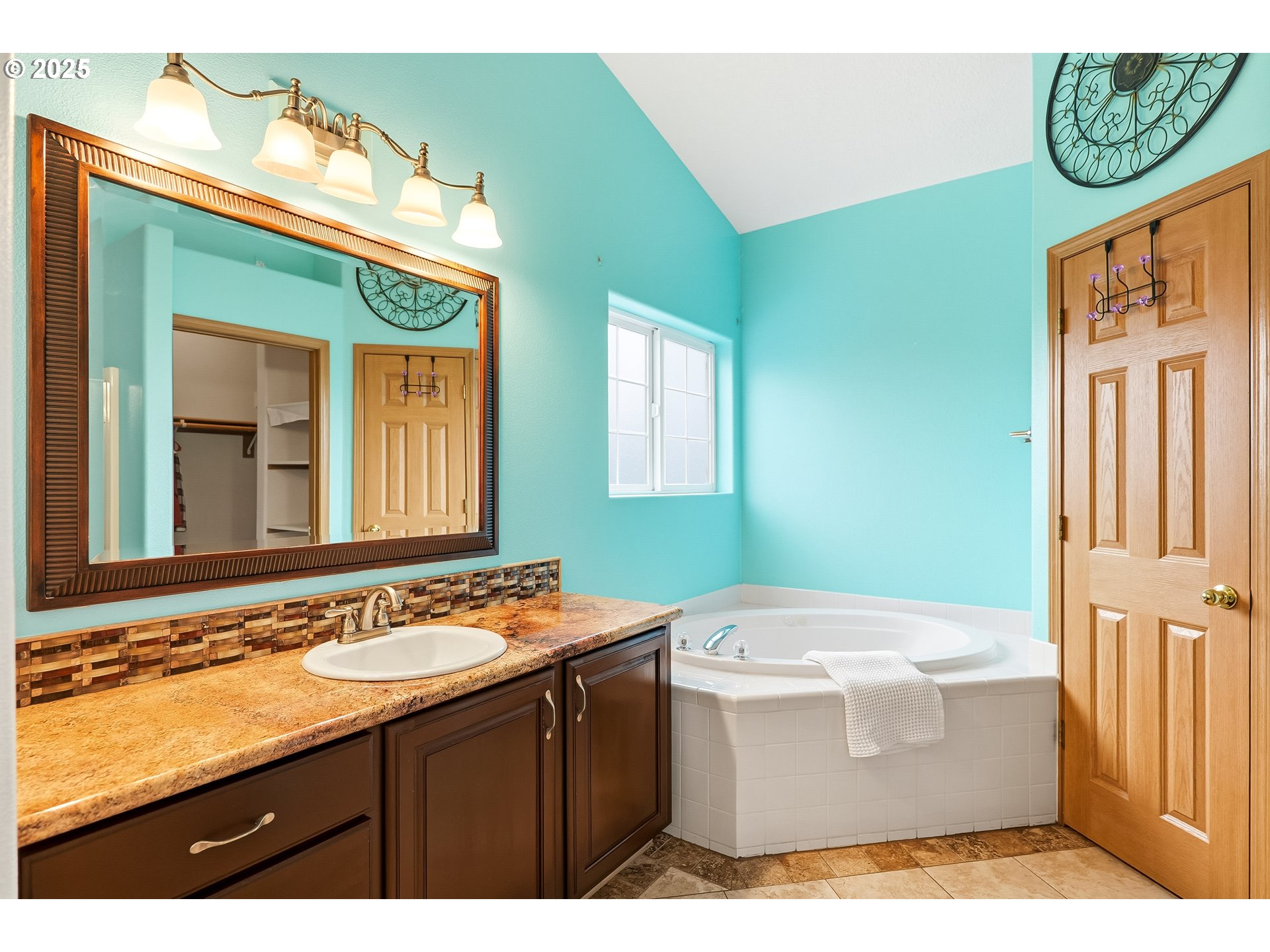 property viewer photo 14