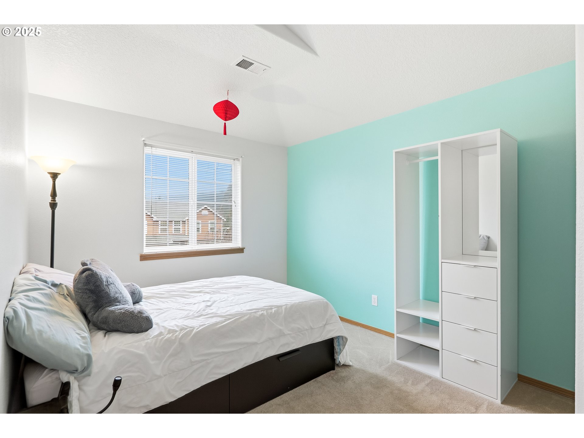 property viewer photo 16