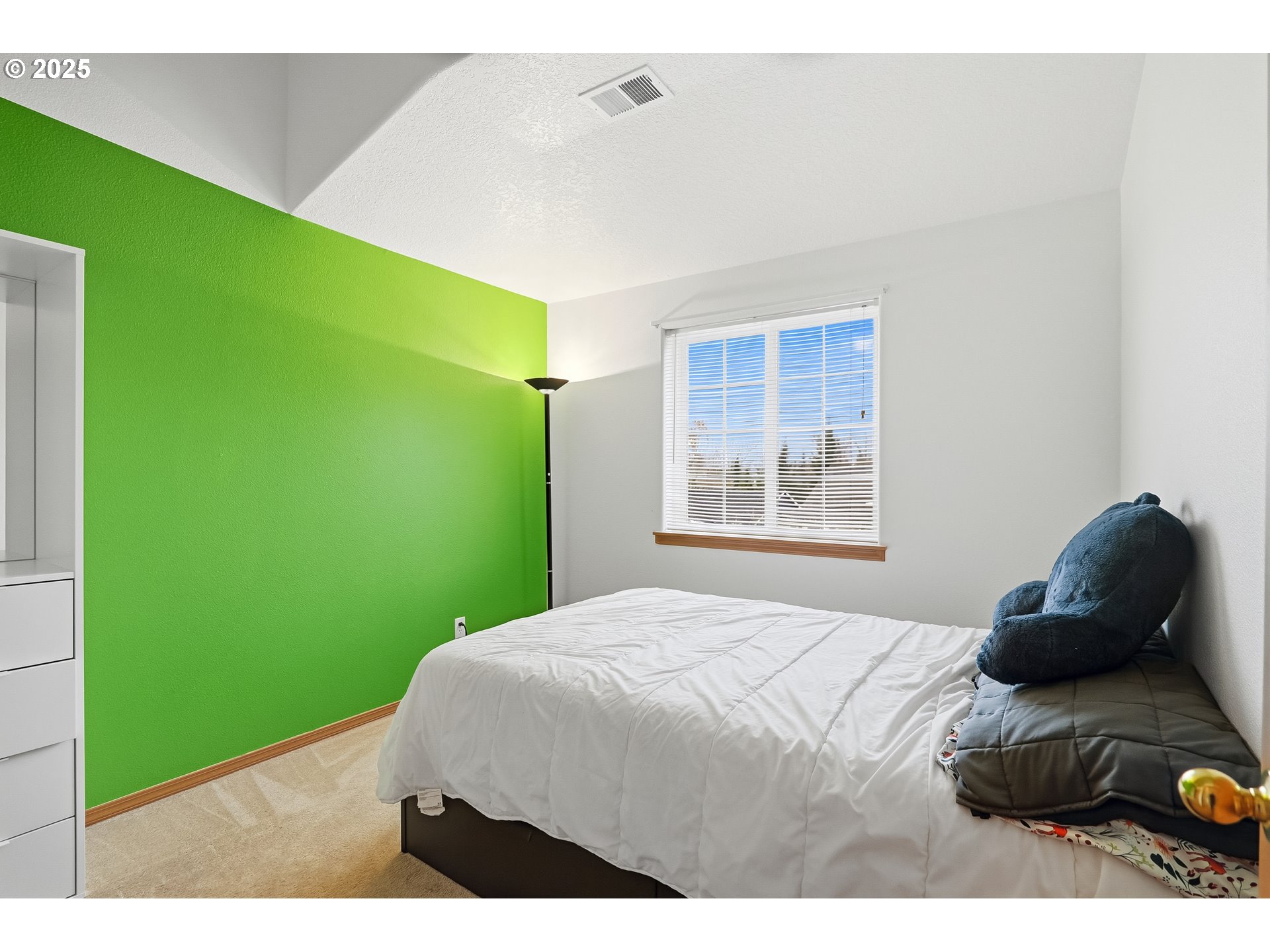 property viewer photo 17