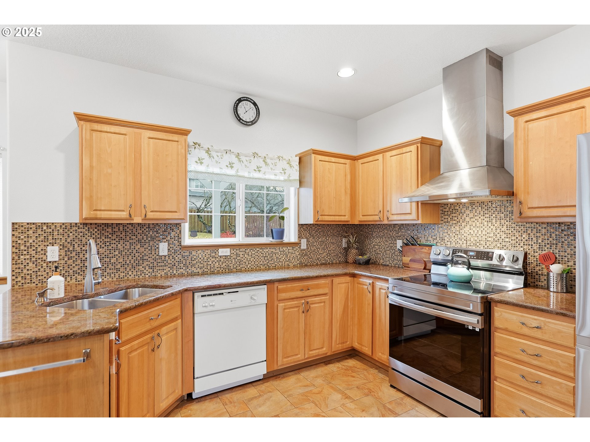 property viewer photo 6
