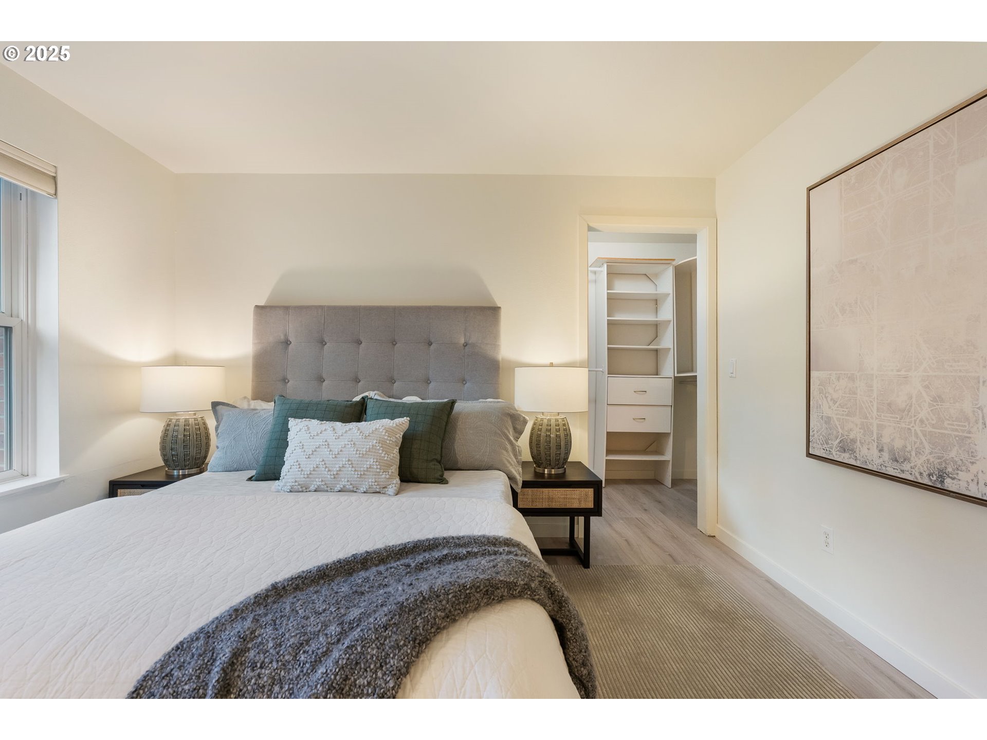 property viewer photo 12