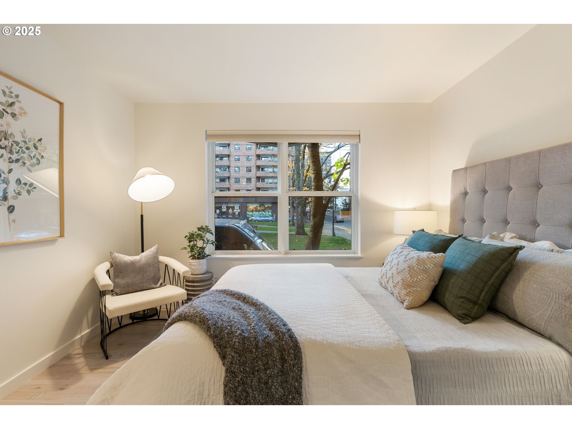 property viewer photo 13