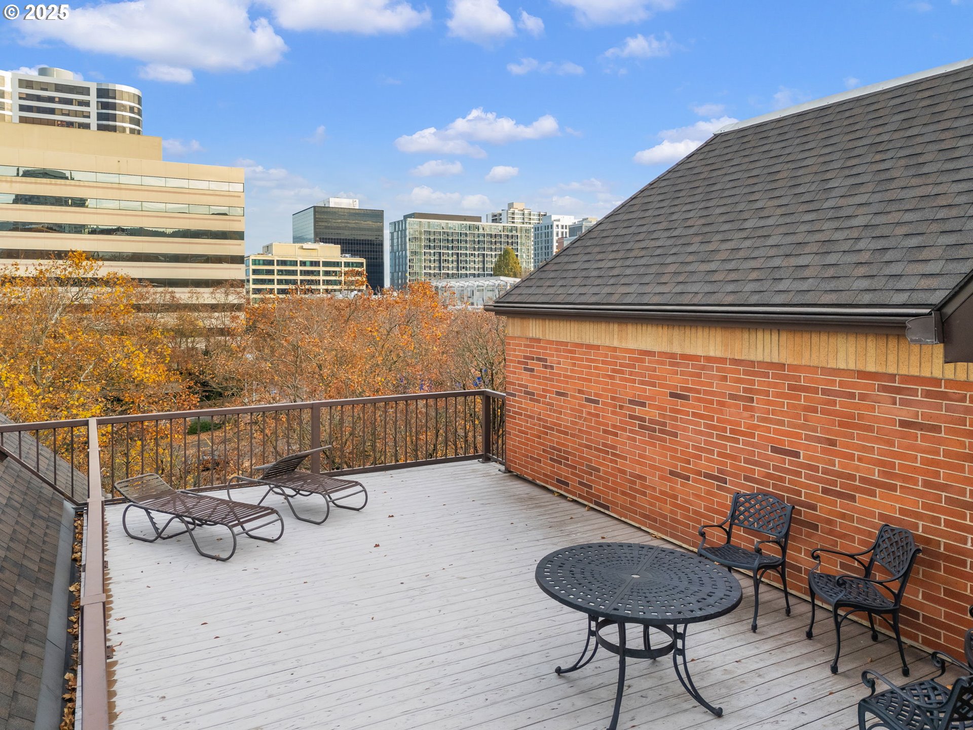 property viewer photo 22