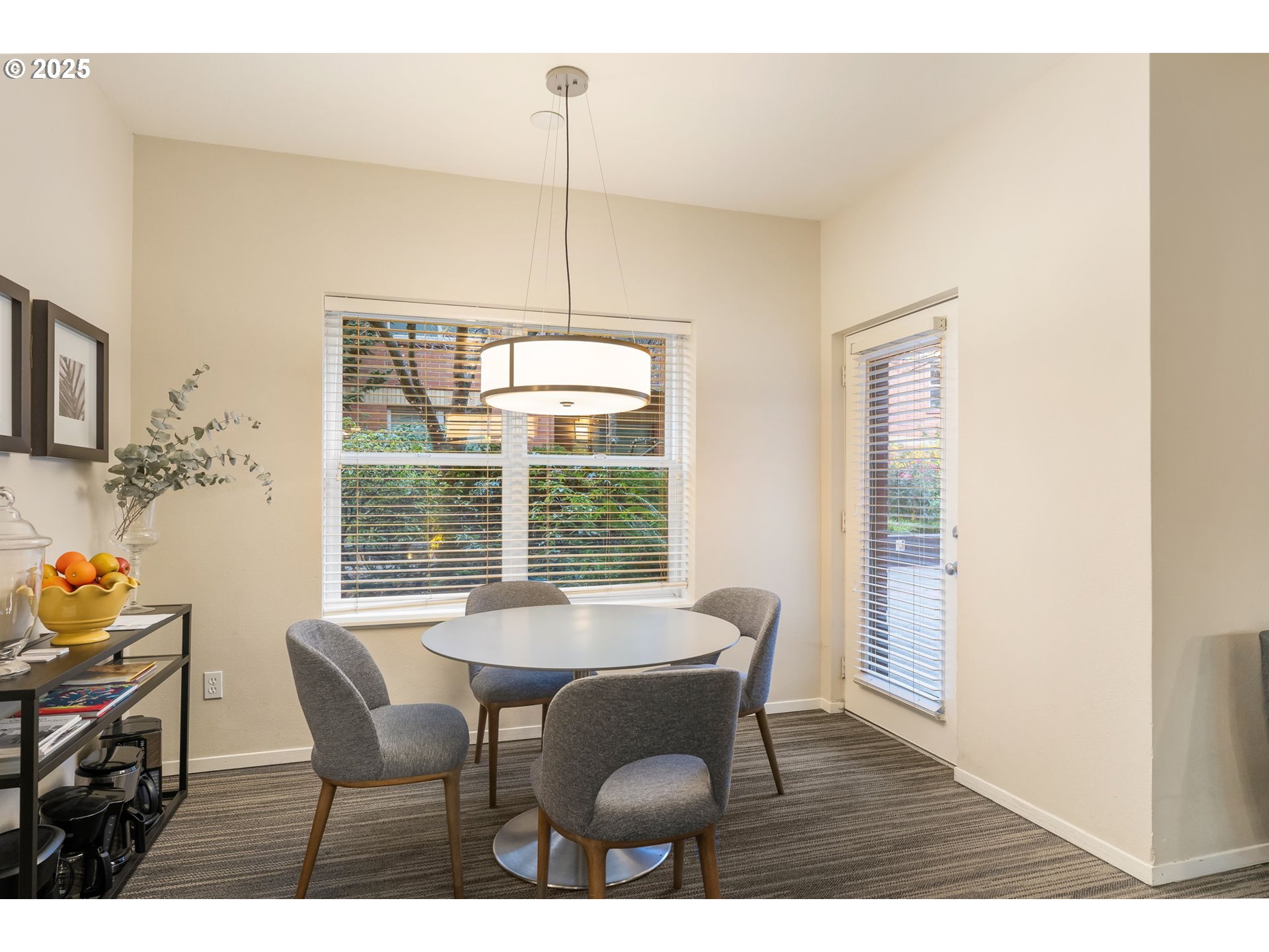 property viewer photo 29