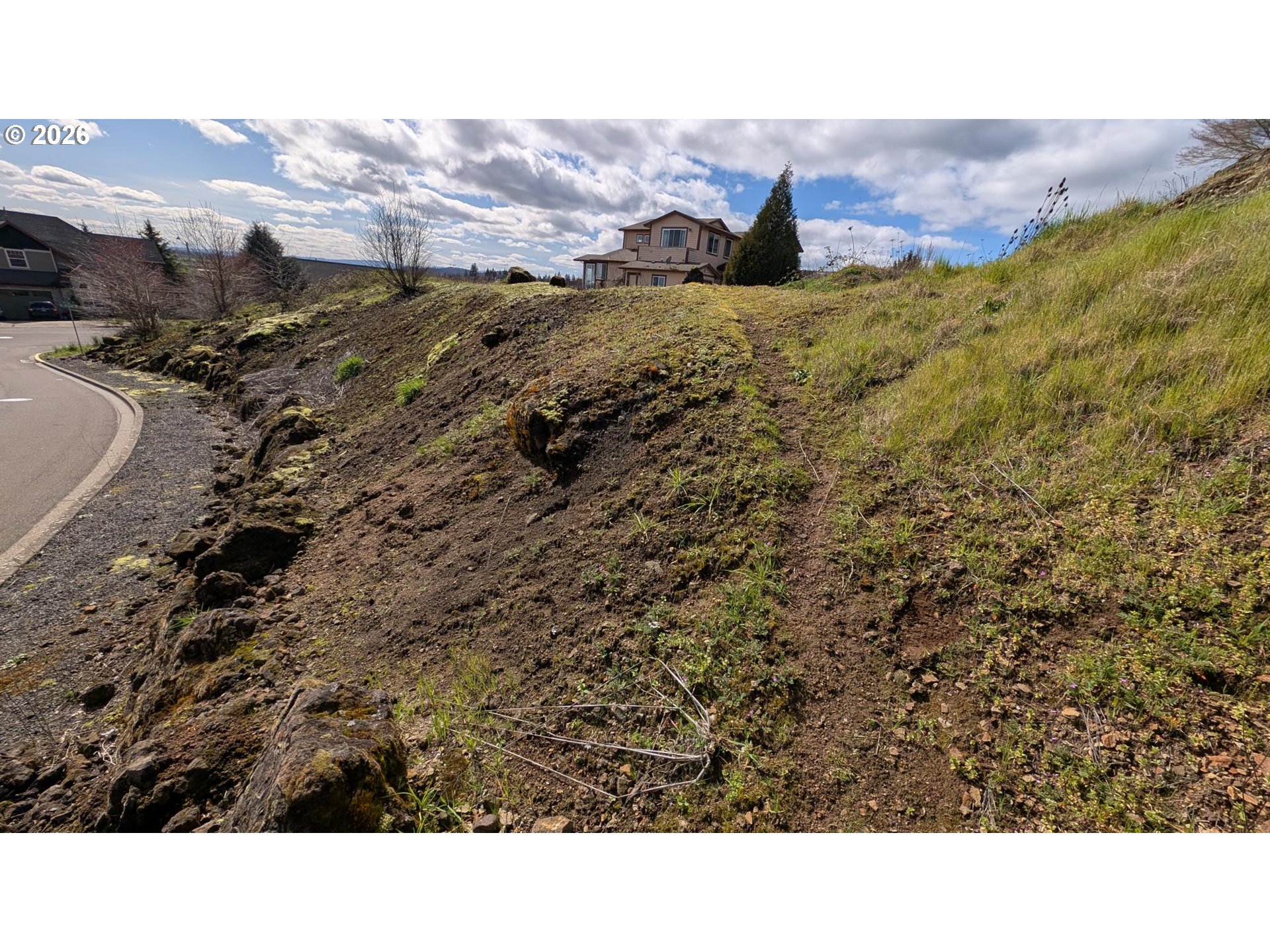 main property photo 14