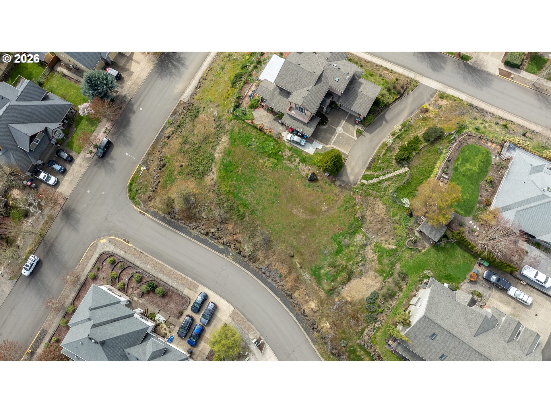 main property photo 30