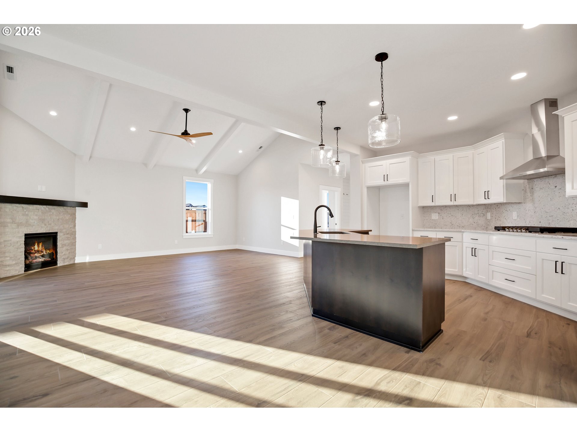 property viewer photo 10