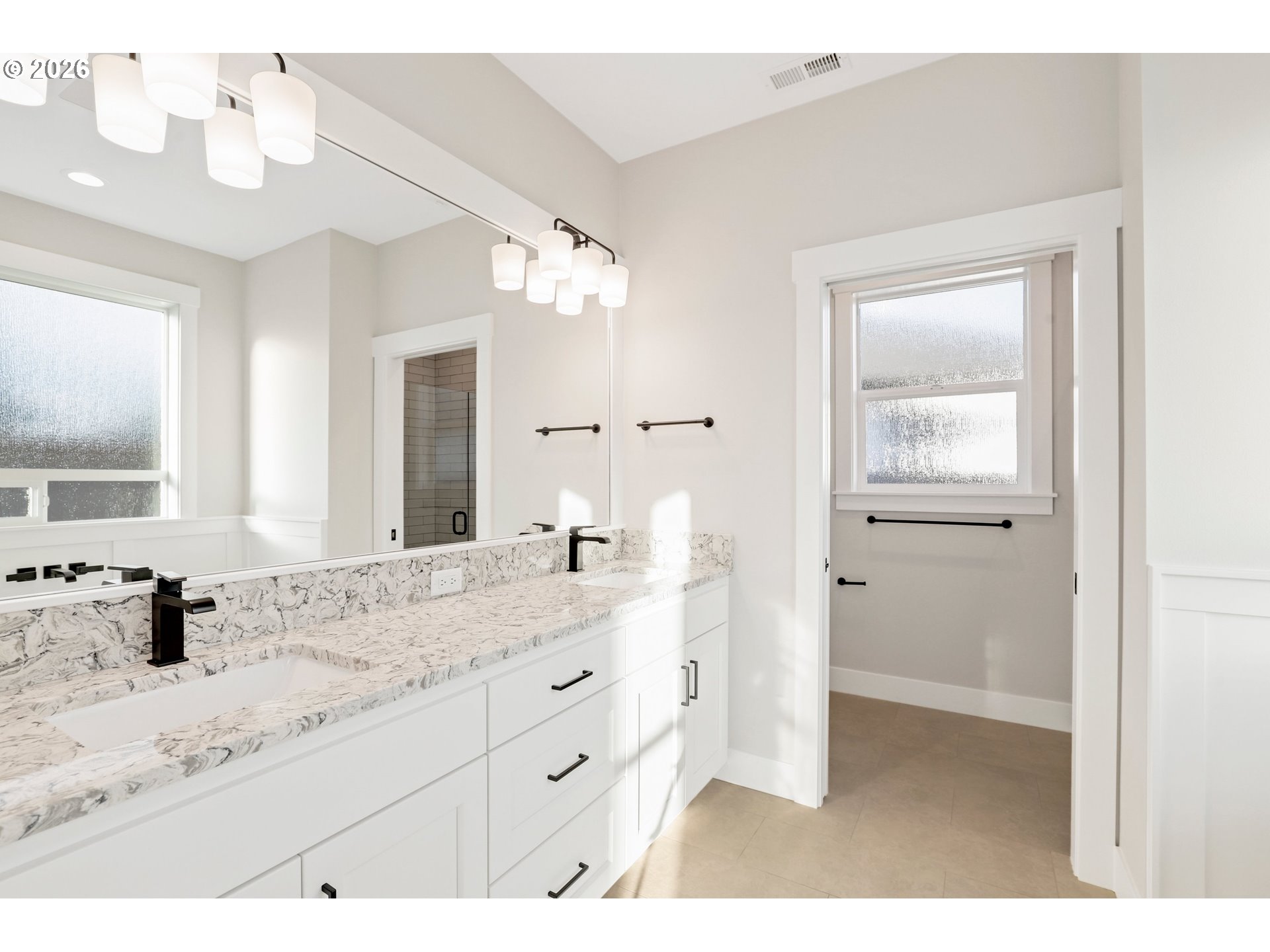 property viewer photo 13
