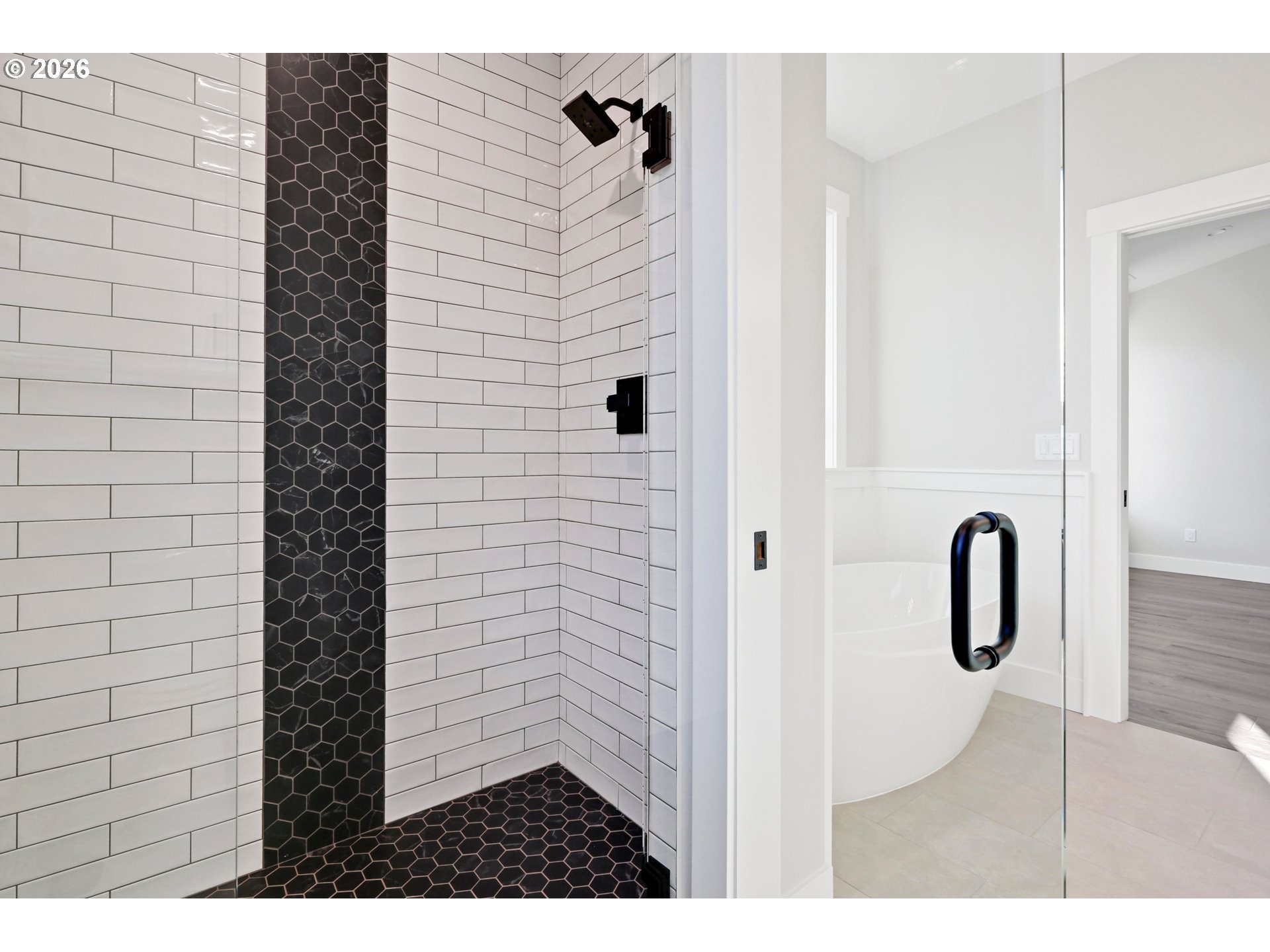 property viewer photo 15