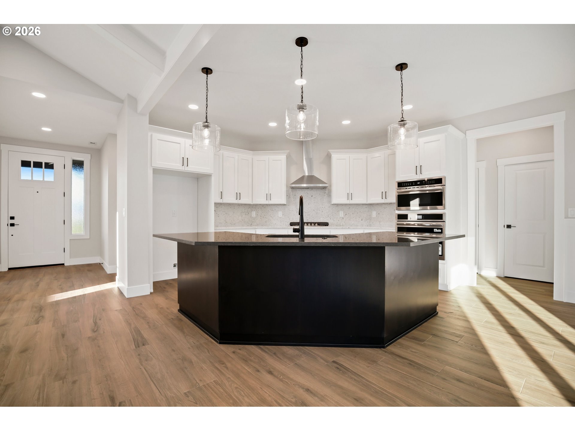 property viewer photo 2