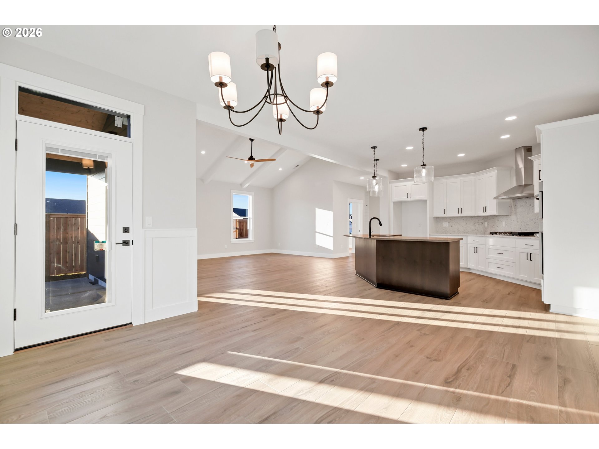 property viewer photo 3