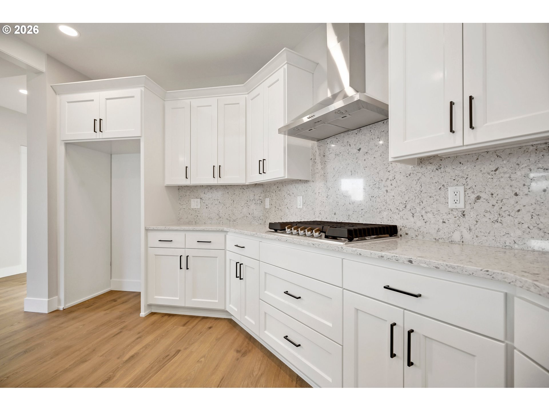 property viewer photo 6