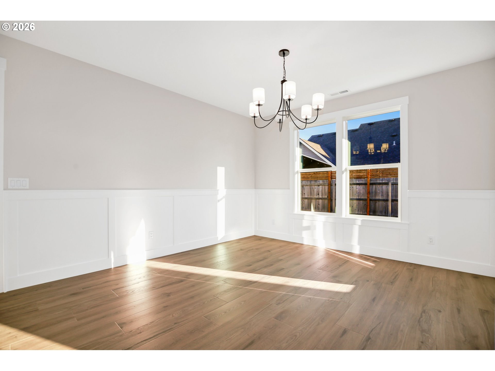 property viewer photo 9