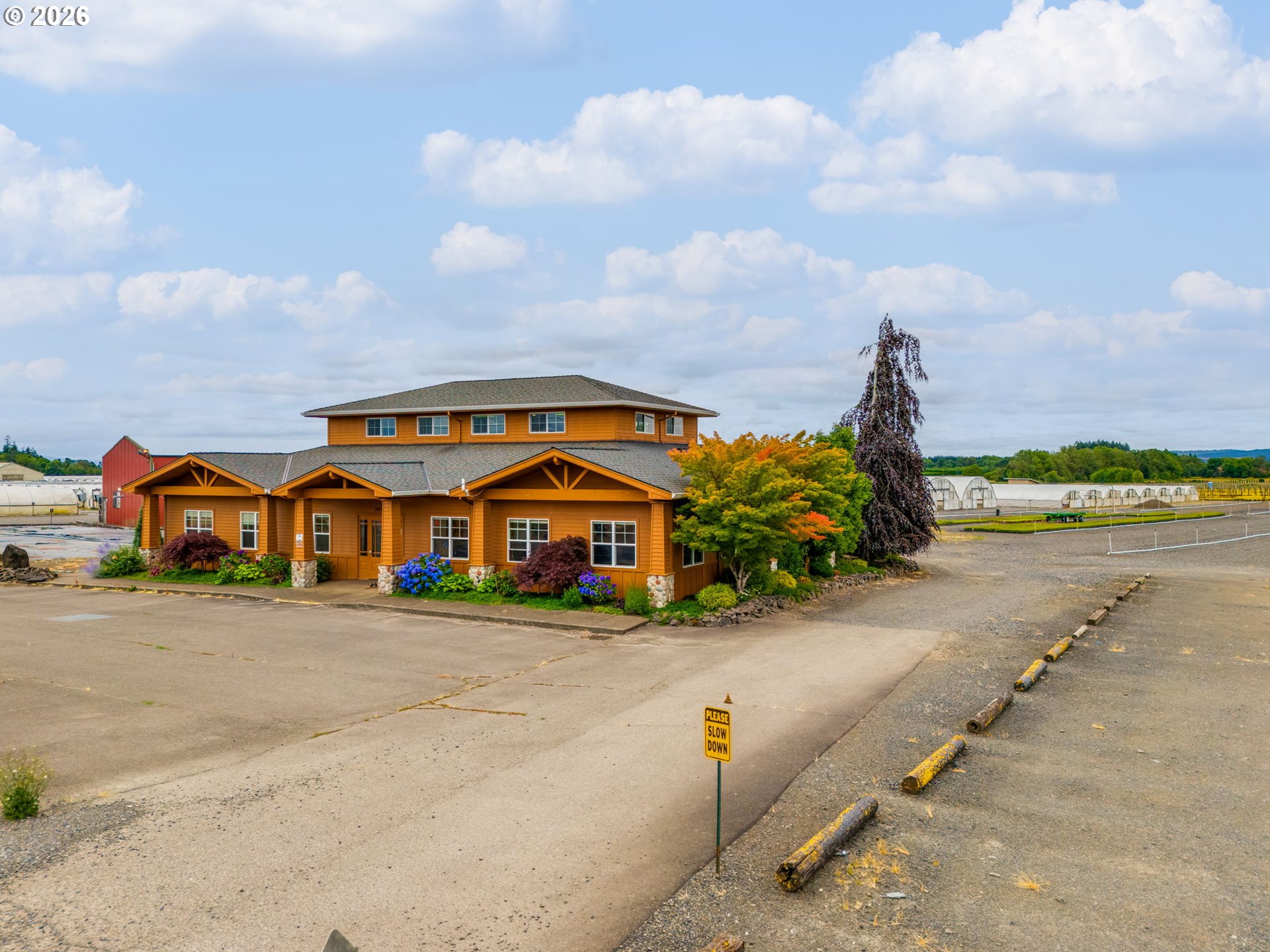 main property photo 18