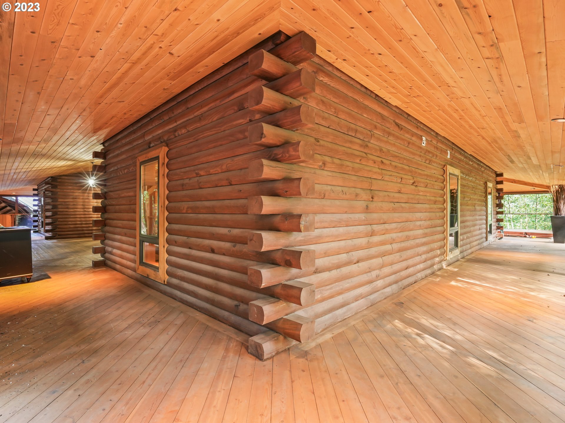 property viewer photo 14
