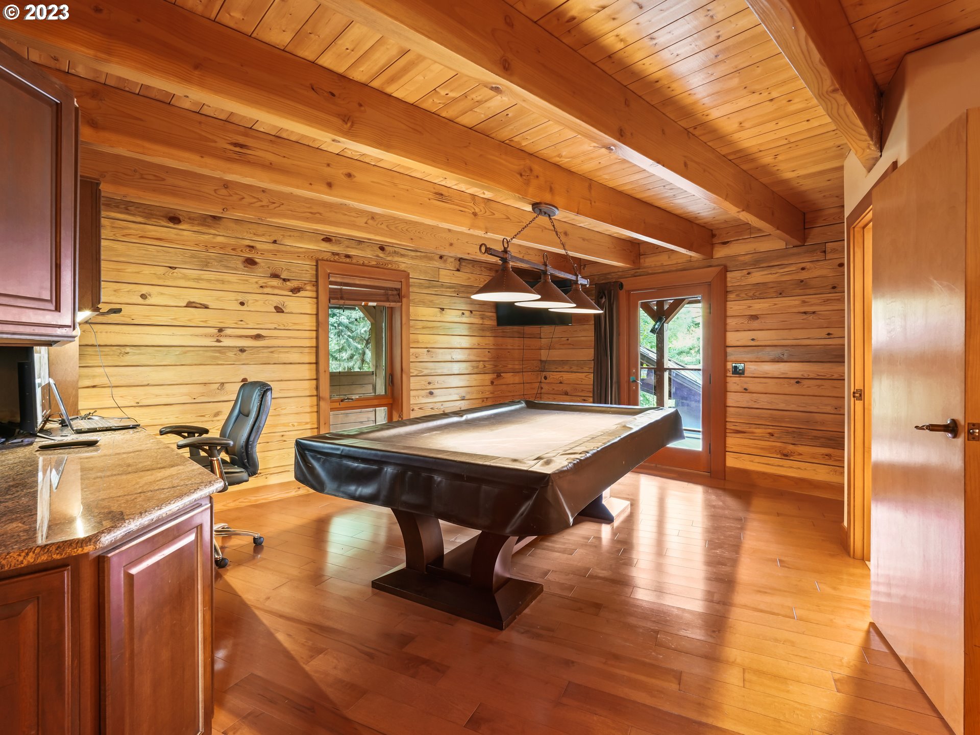 property viewer photo 15