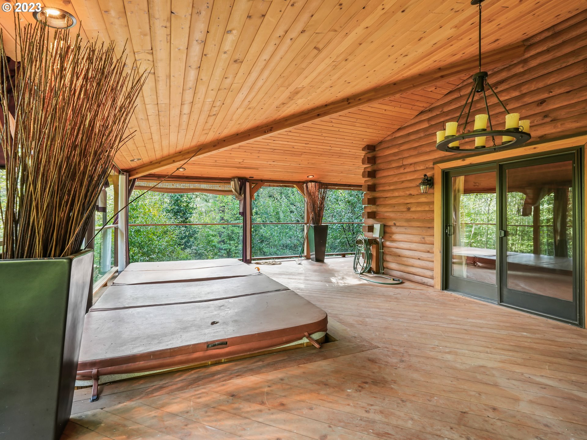 property viewer photo 23