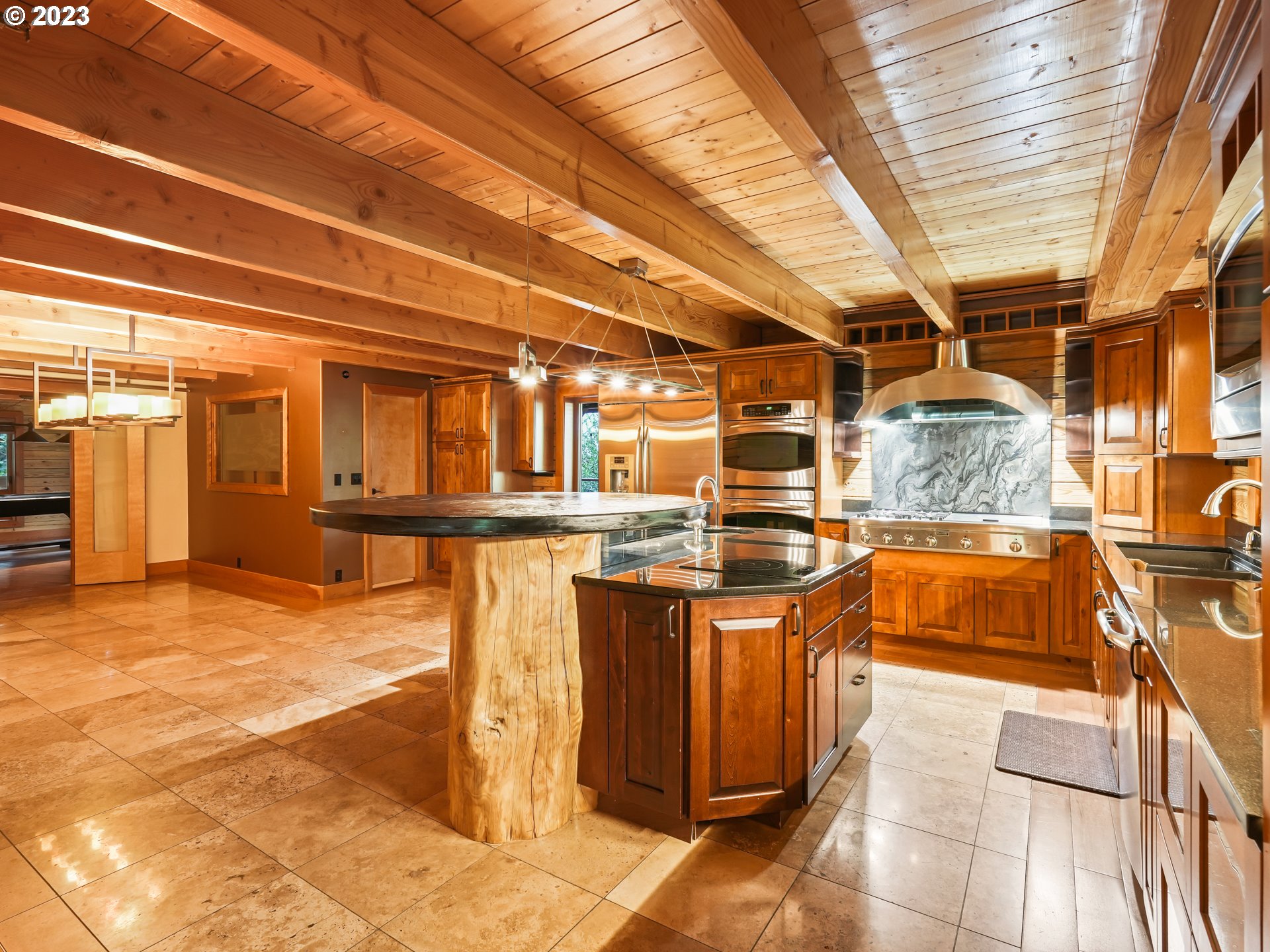 property viewer photo 9