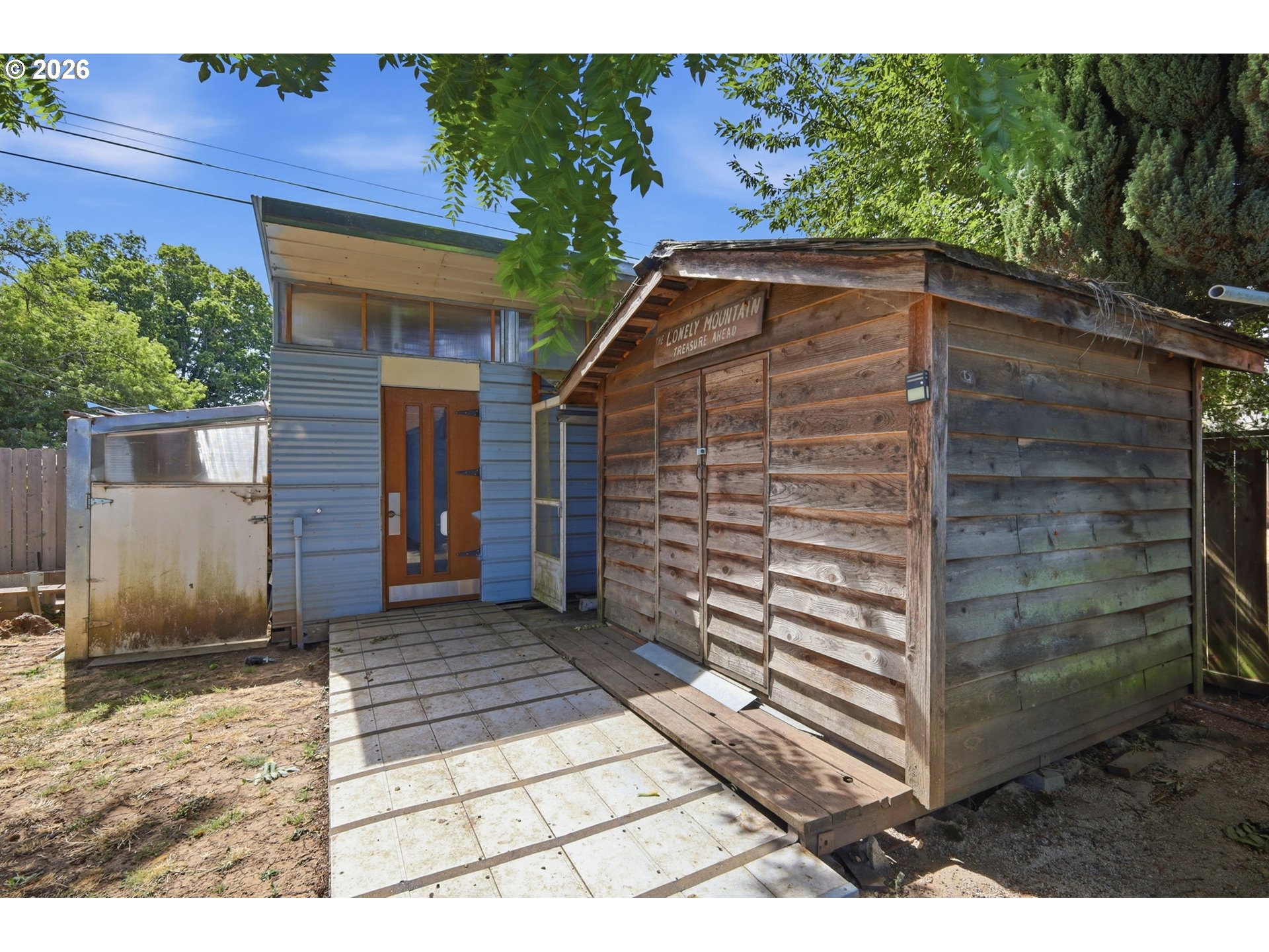 main property photo 33
