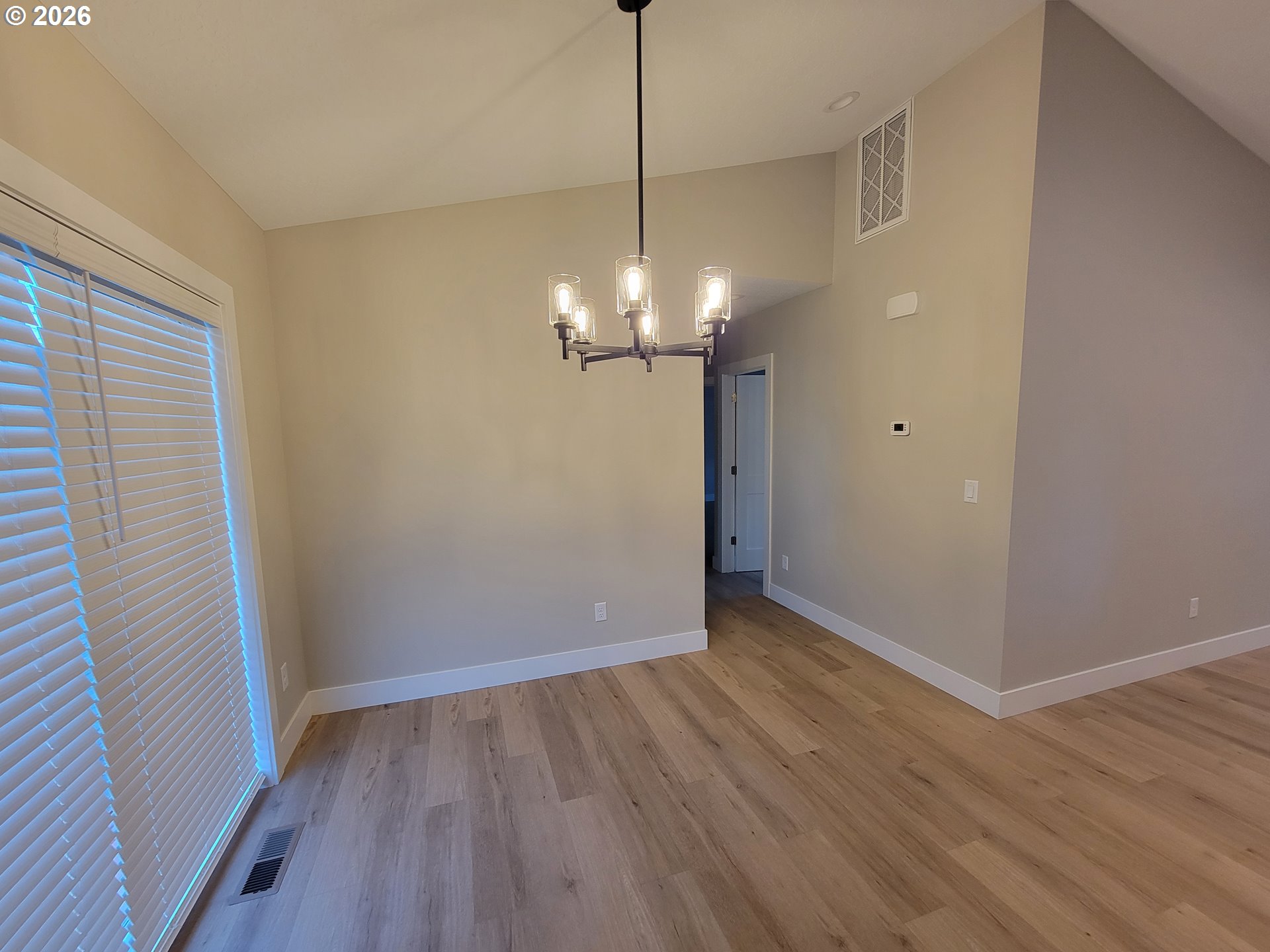 property viewer photo 4