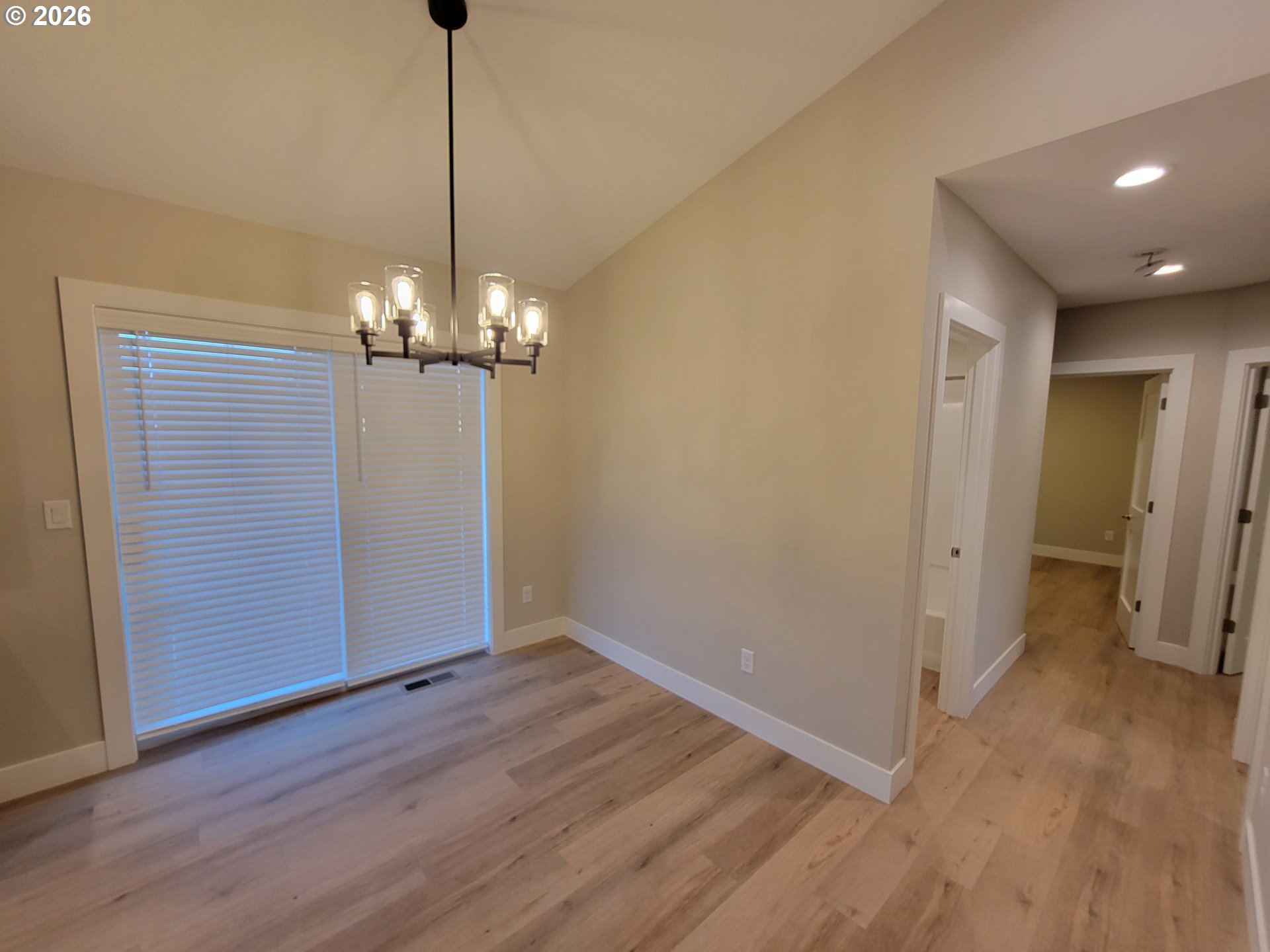 property viewer photo 5