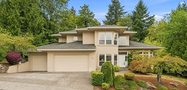 image of property with 5 Bed | 3 Bath | 2,960 Sqft