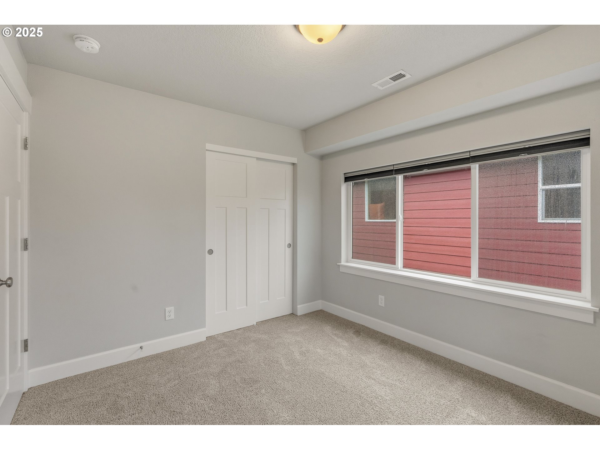 property viewer photo 19
