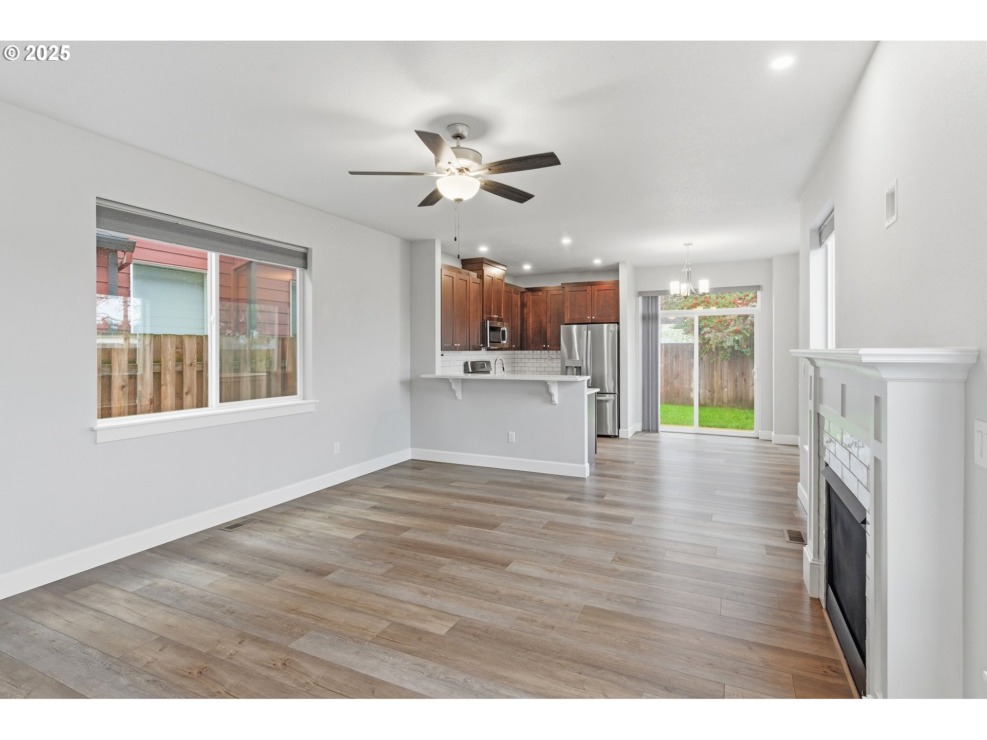 property viewer photo 2