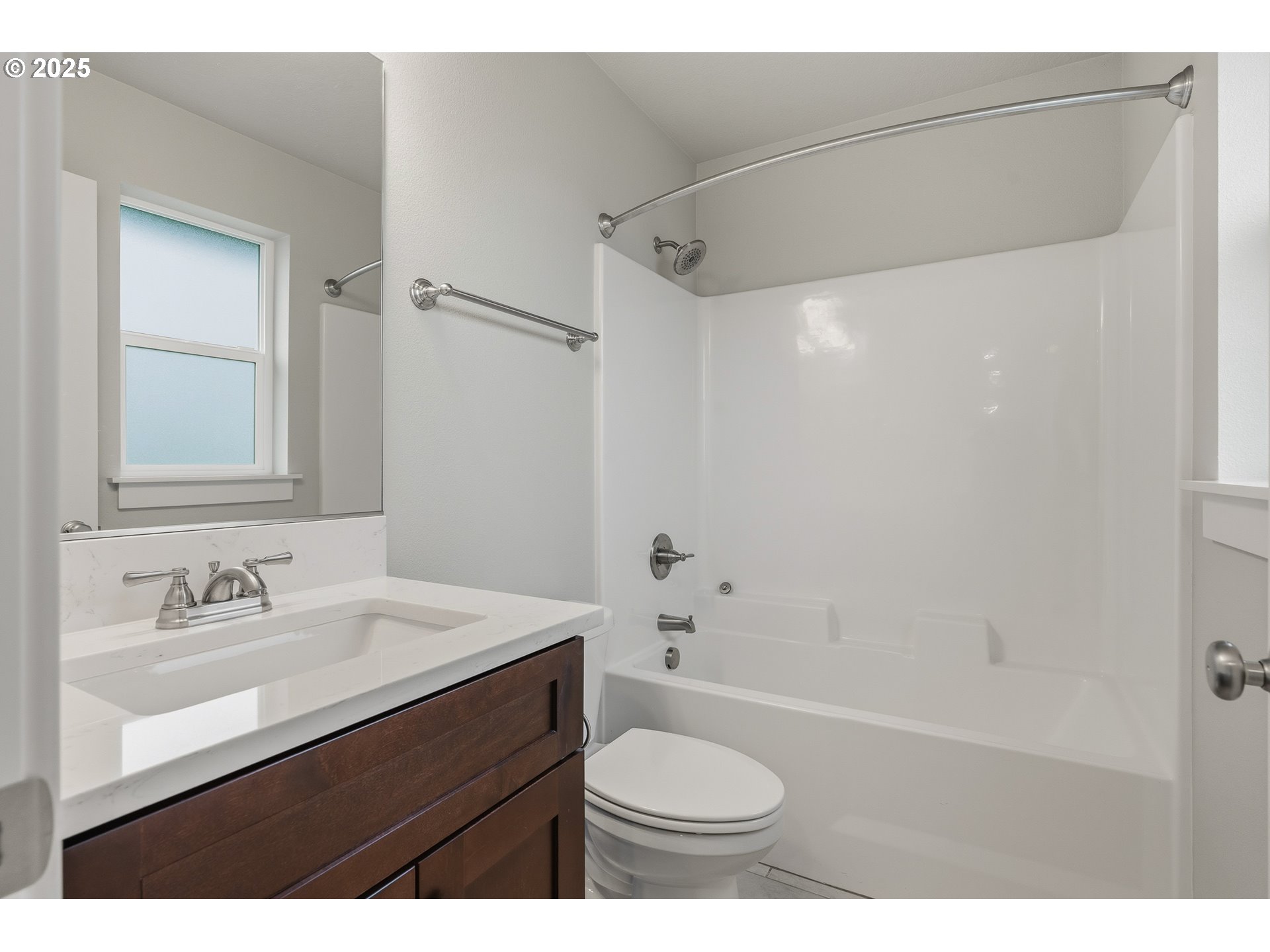 property viewer photo 20