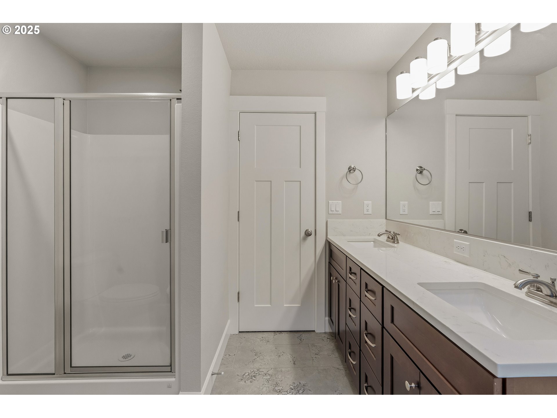 property viewer photo 26
