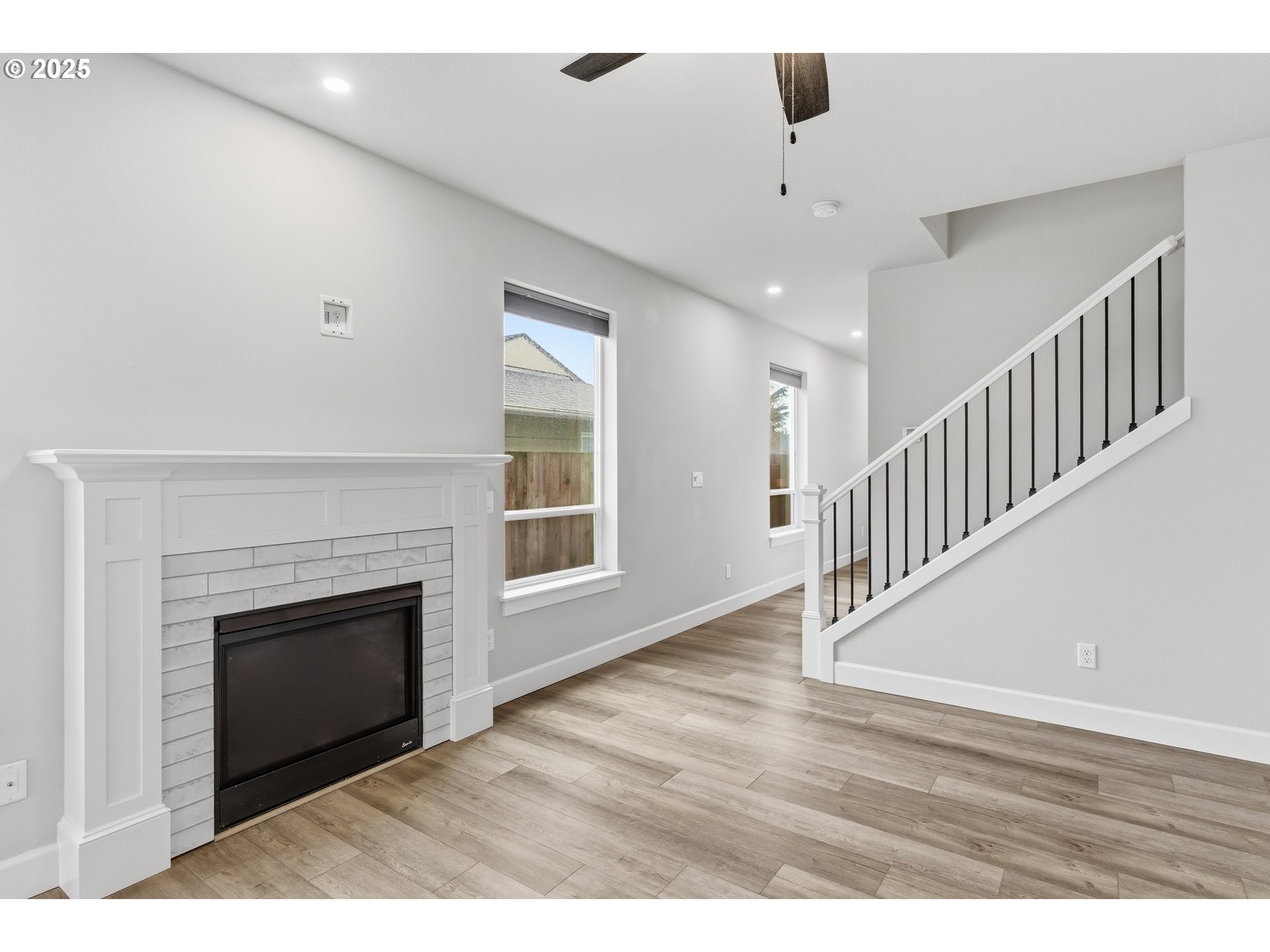 property viewer photo 5