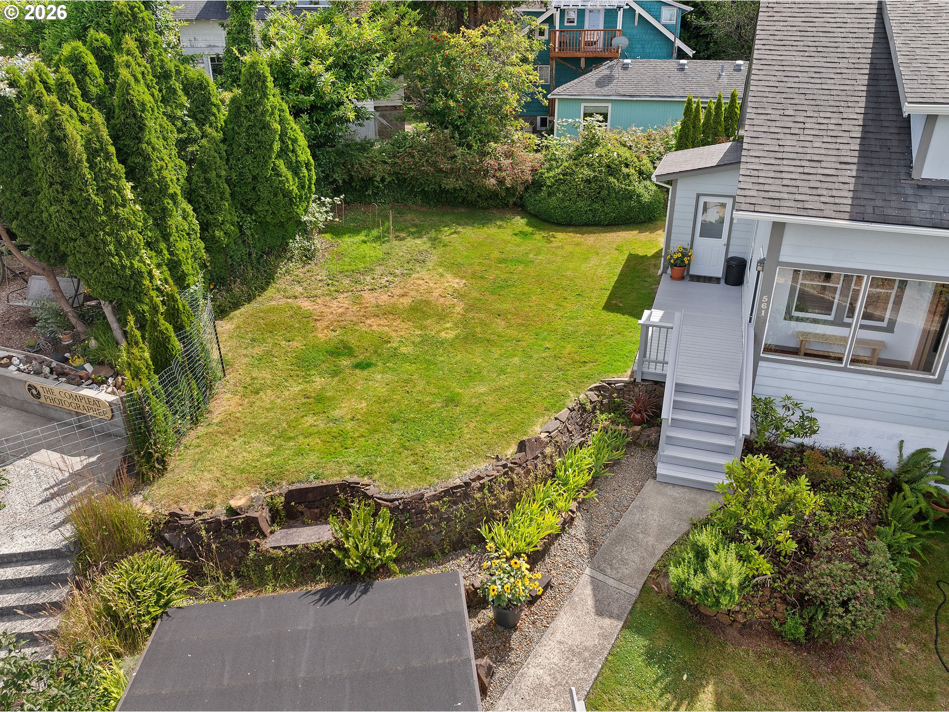 main property photo 32