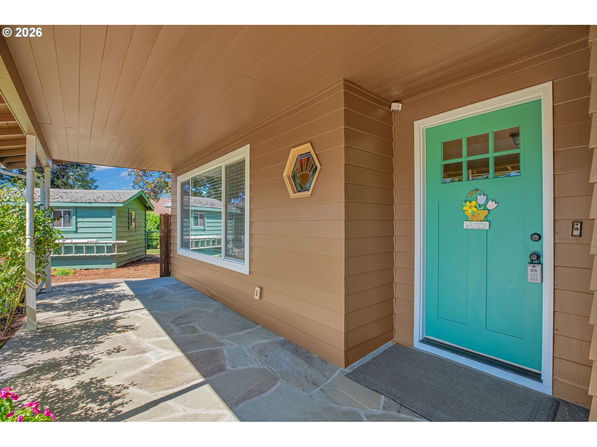 main property photo 20