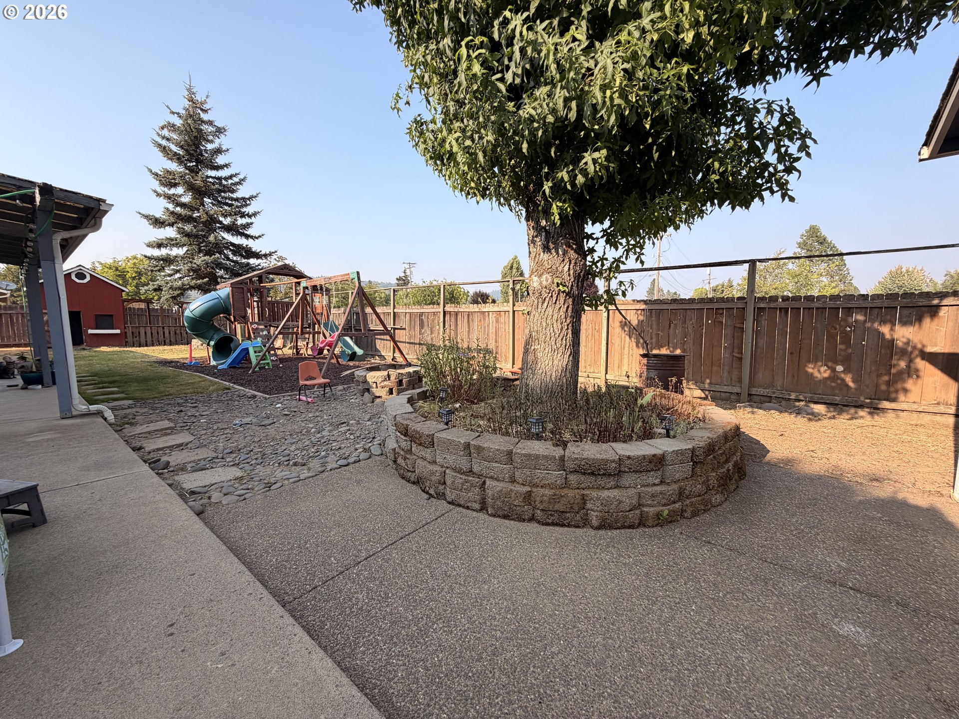 main property photo 31