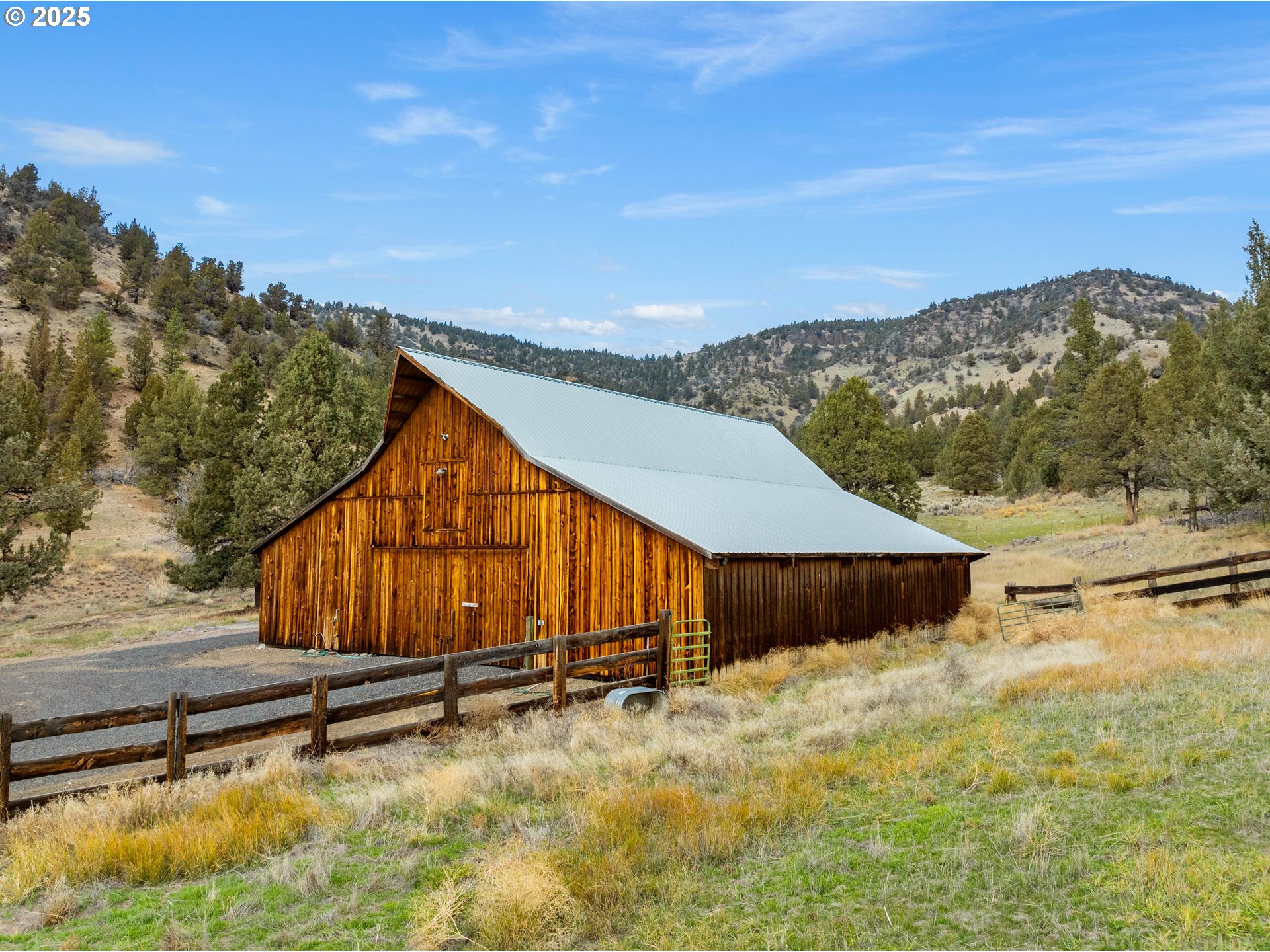 main property photo 39