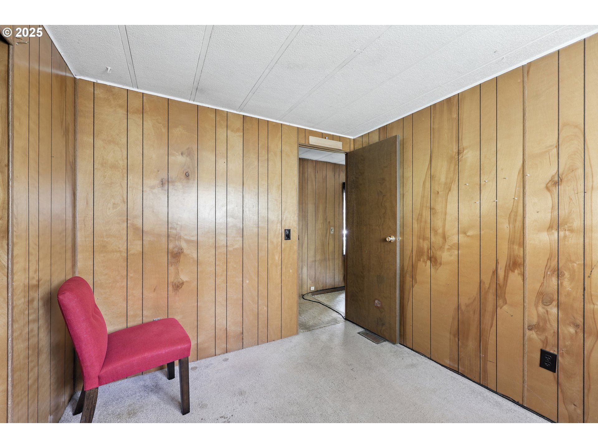 property viewer photo 16