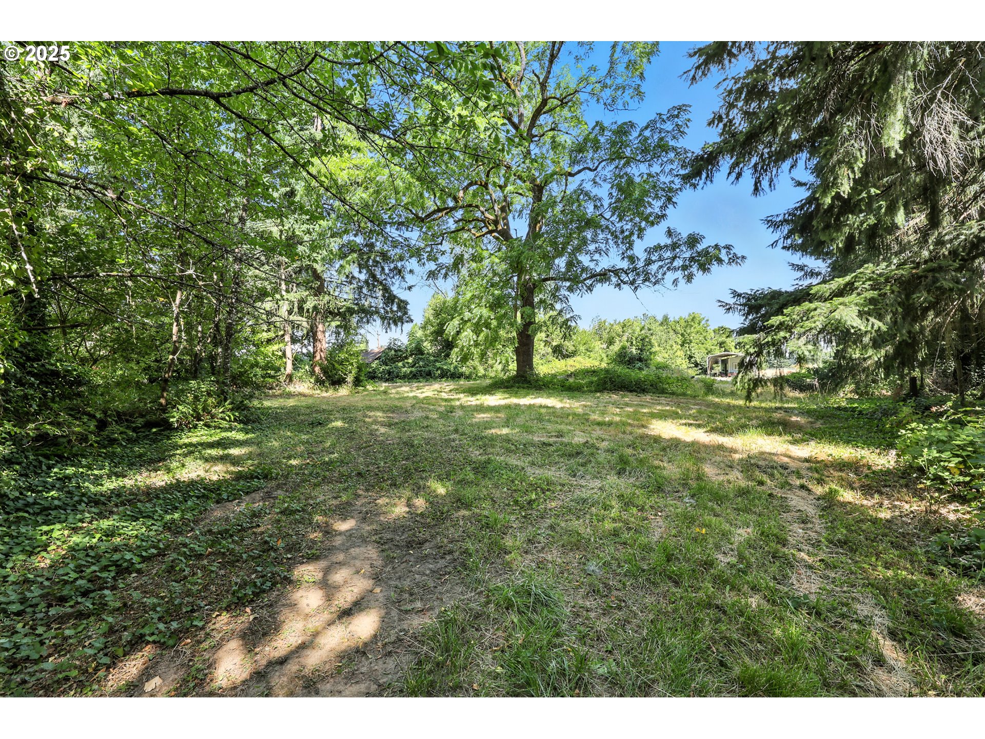 property viewer photo 21