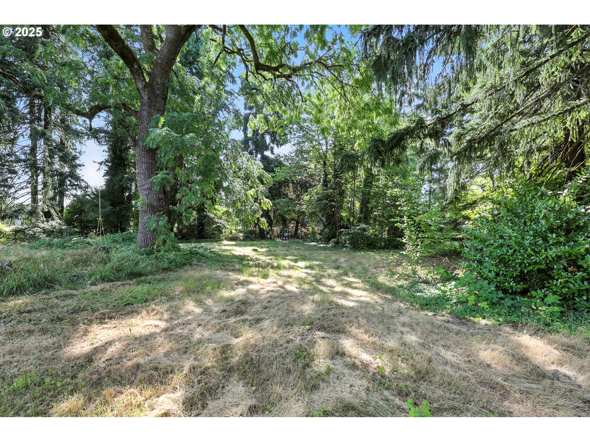 property viewer photo 24