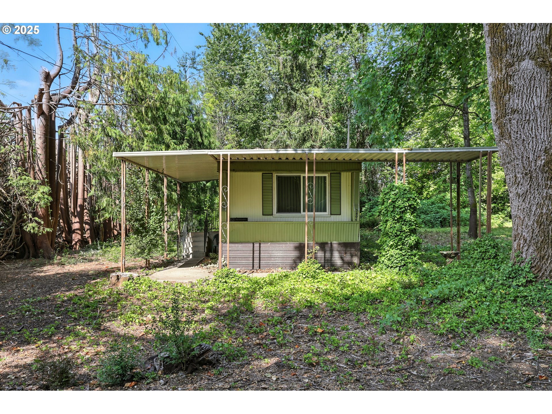 property viewer photo 6
