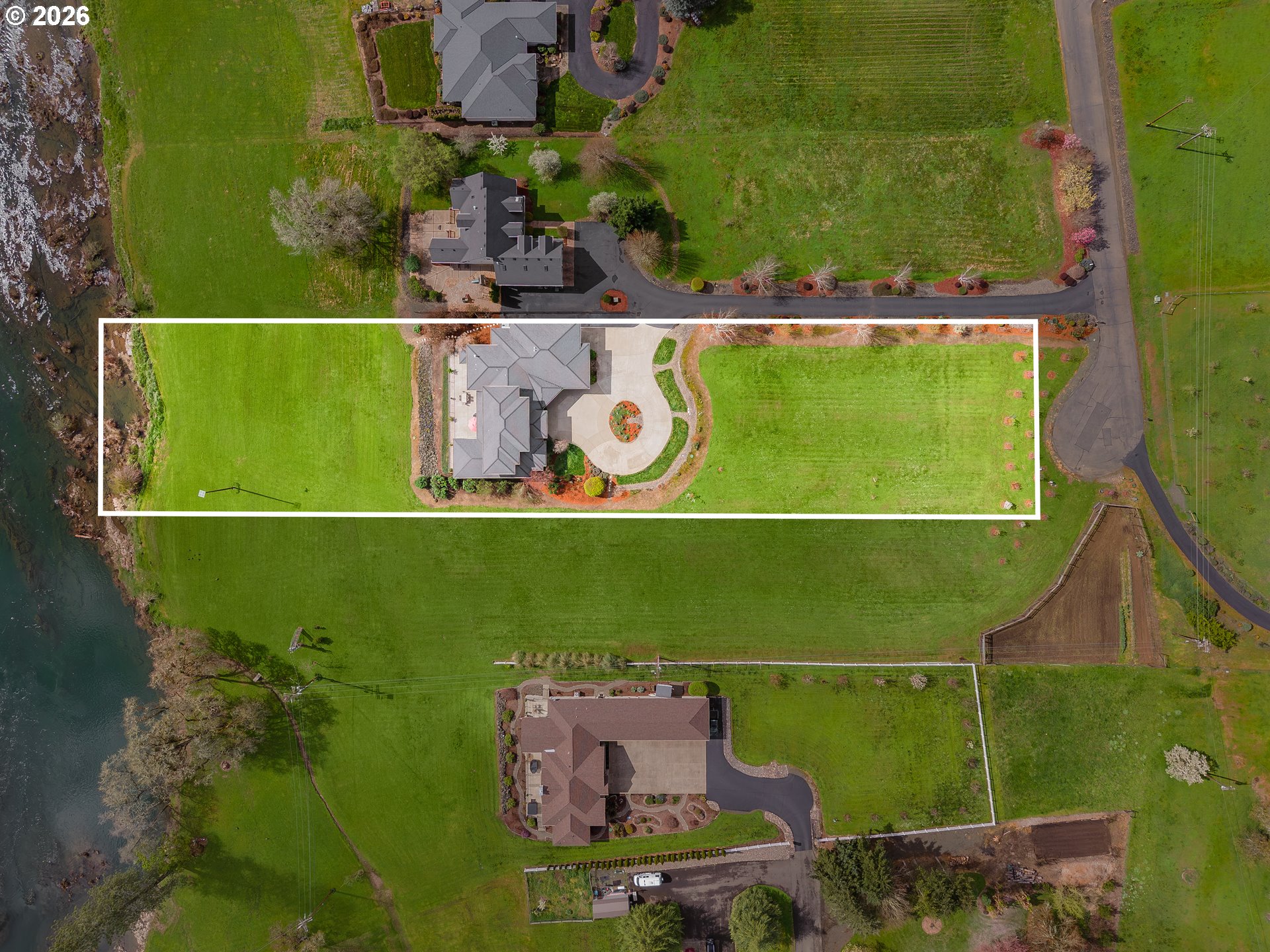 main property photo 45