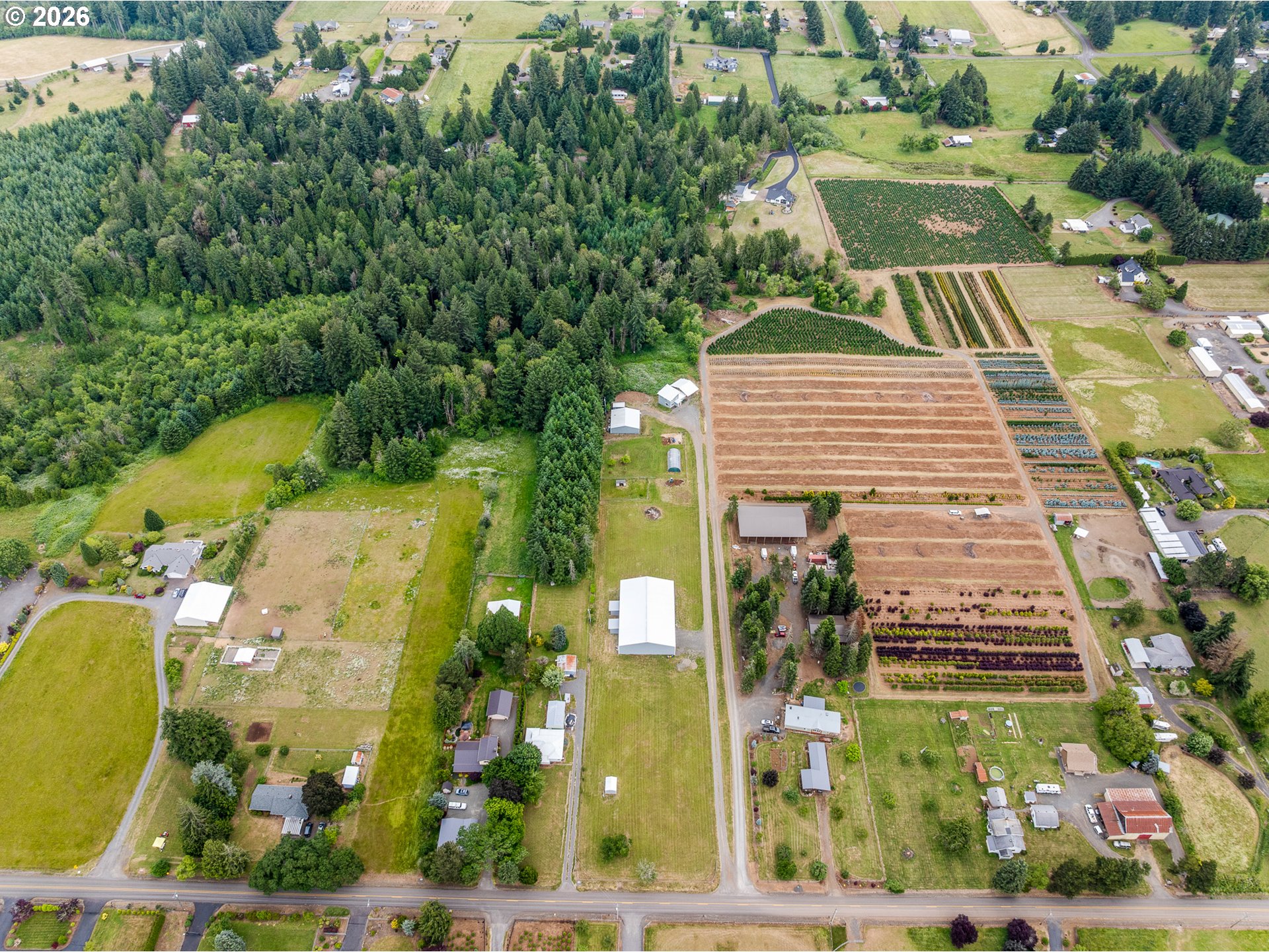 main property photo 40