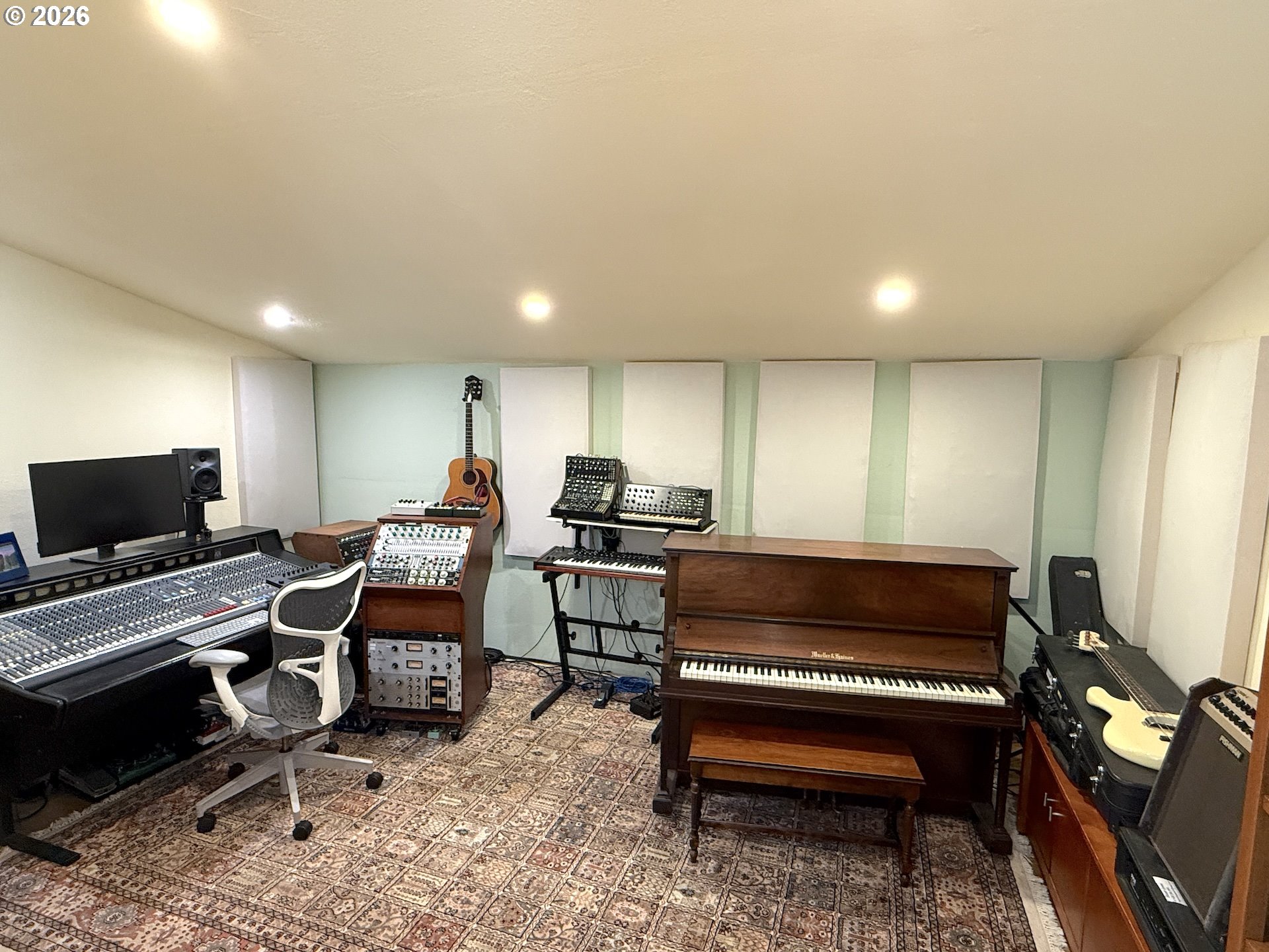 main property photo 24