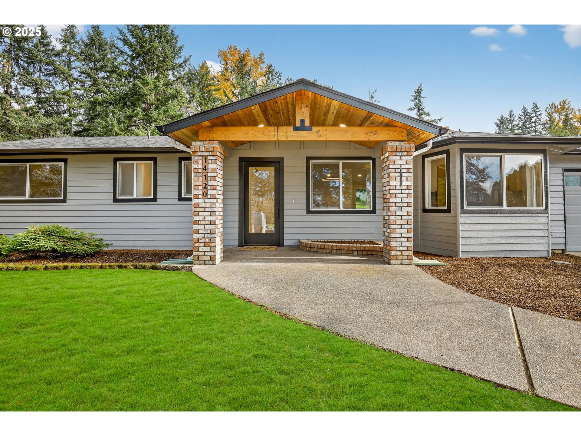 property viewer photo 2