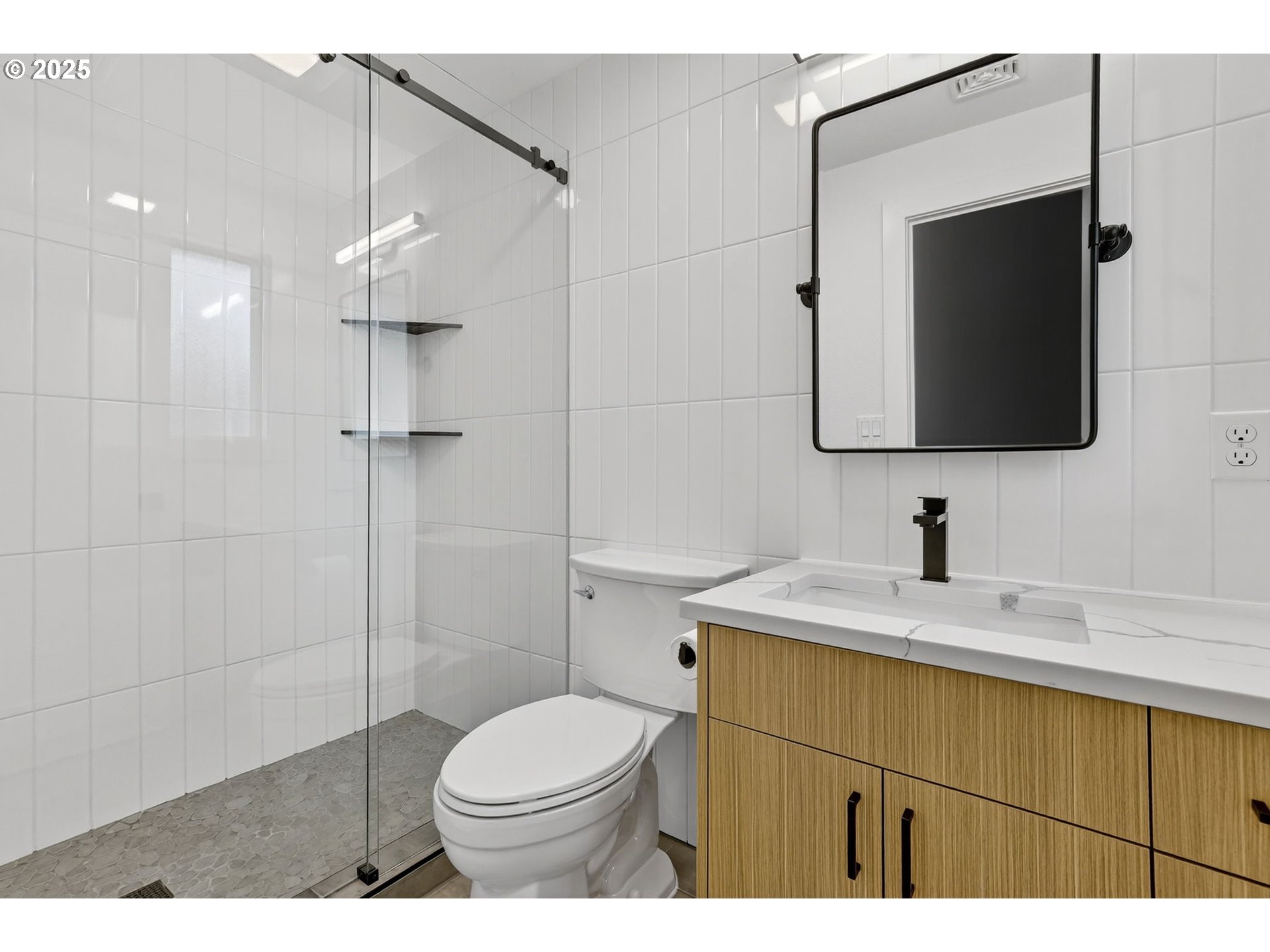 property viewer photo 32