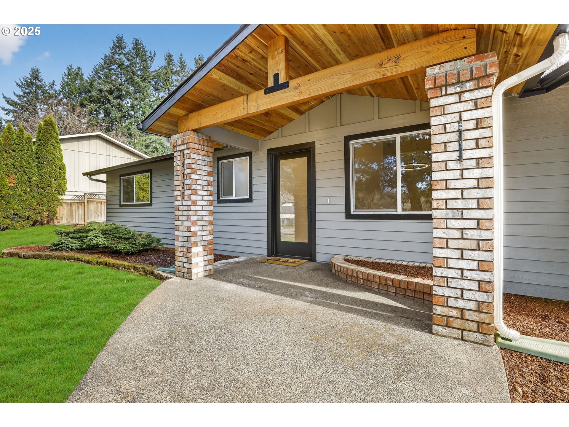 property viewer photo 4