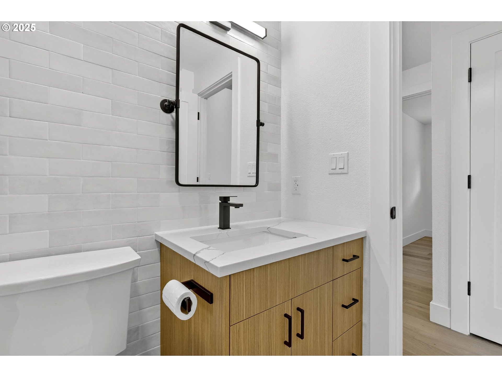 property viewer photo 40