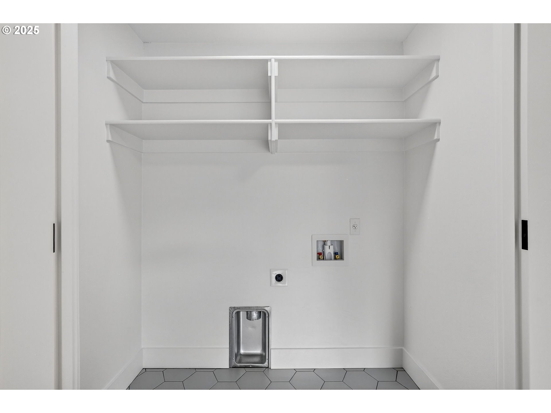 property viewer photo 41