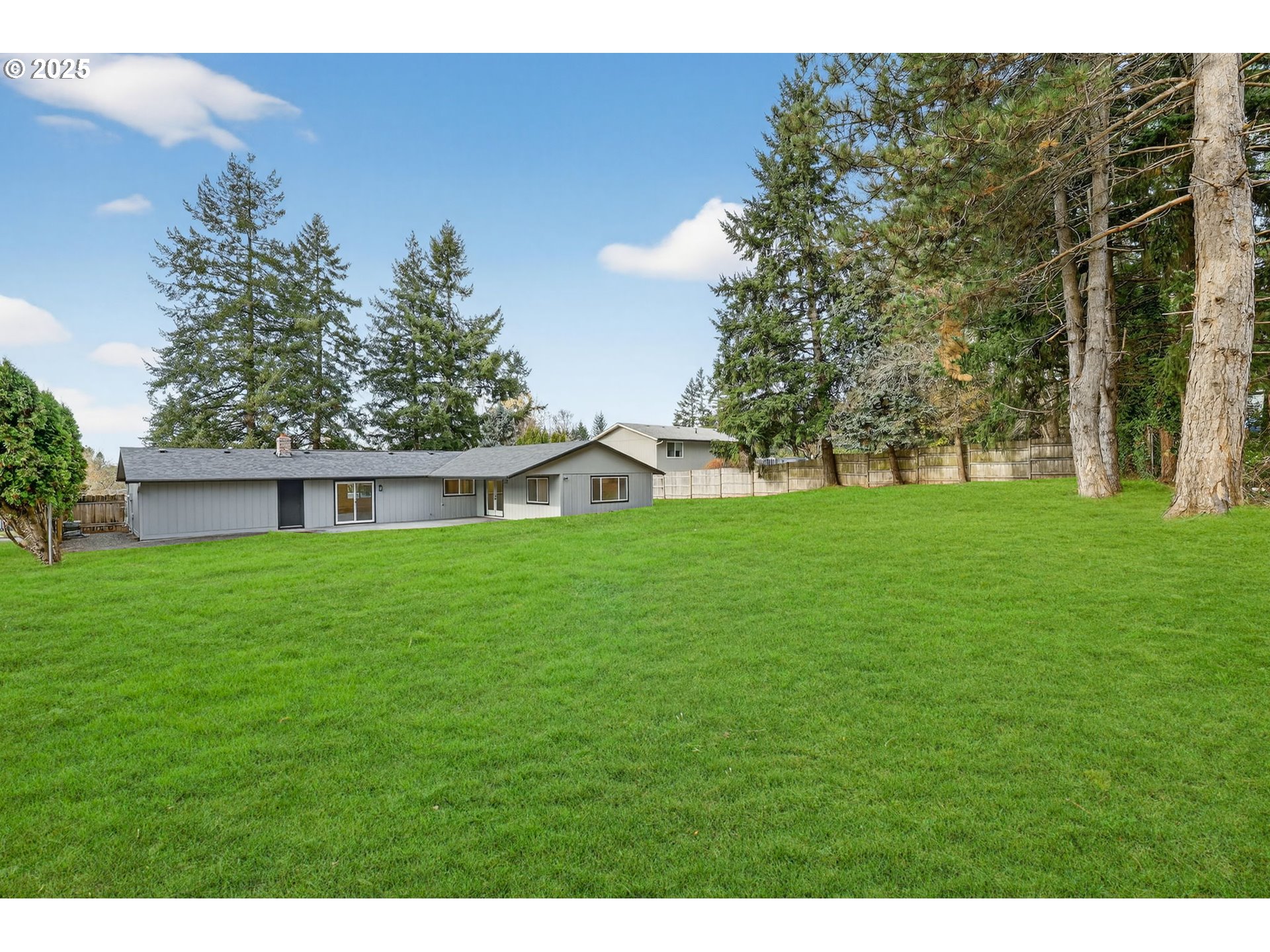 property viewer photo 44