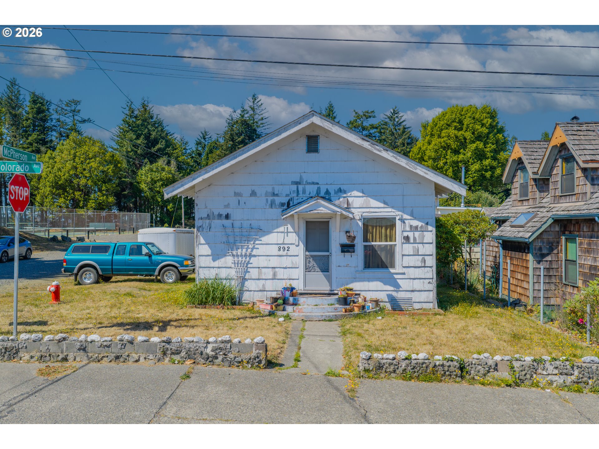 main property photo 9